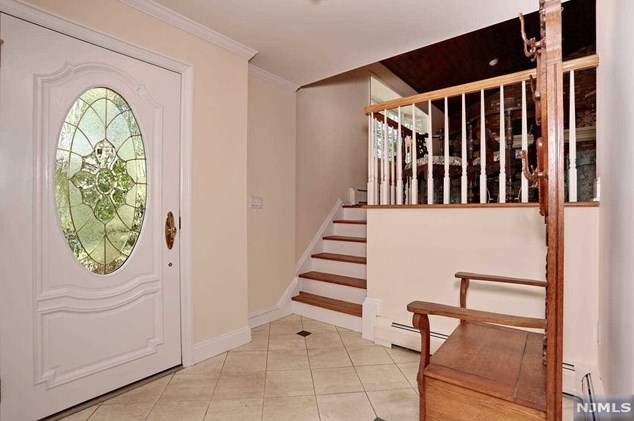 150 Knickerbocker Ave, Hillsdale NJ  07642-1856 exterior