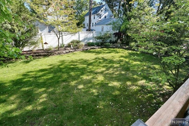 150 Knickerbocker Ave, Hillsdale NJ  07642-1856 exterior