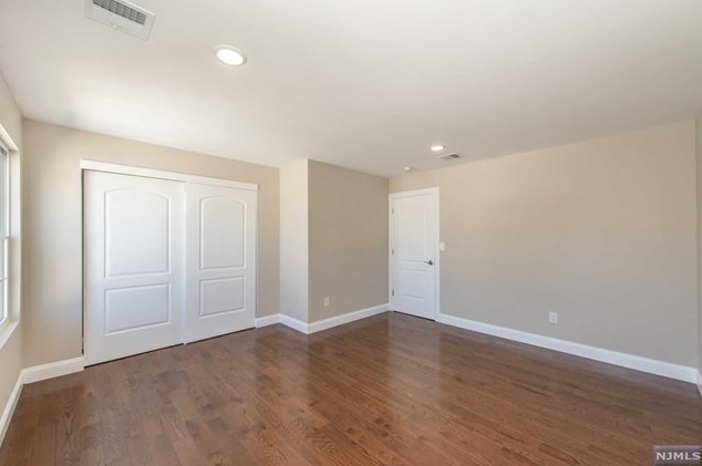 74 Avenue F, Lodi NJ  07644-1912 exterior