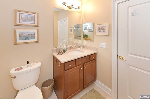 308 Four Seasons Ln, Montvale NJ  07645-1859 exterior