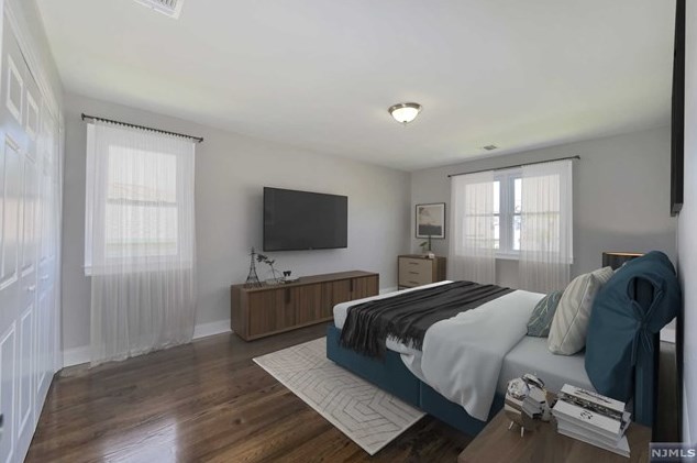 14 Donor Ave, Elmwood Park NJ  07407-1705 exterior