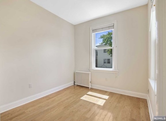 327 St, West New York NJ  07093-2415 exterior