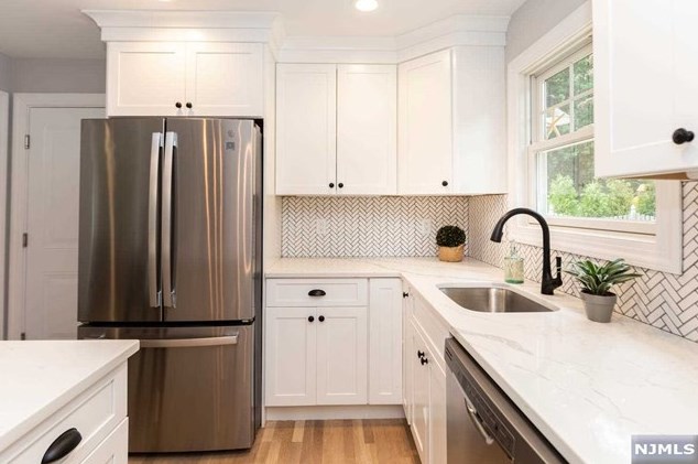 261 Vitmar Pl, Park Ridge NJ  07656-2406 exterior