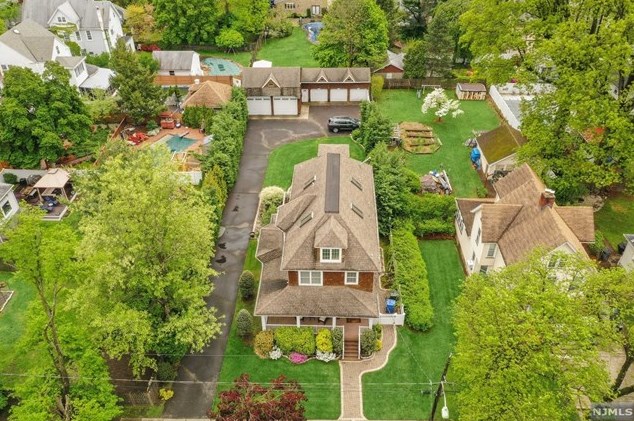 39 Wheaton Pl, Rutherford NJ  07070-2713 exterior