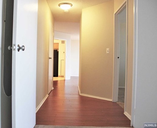 1508 Harmon Cove Tower, Secaucus NJ  07094-1717 exterior