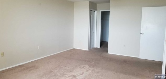 1508 Harmon Cove Tower, Secaucus NJ  07094-1717 exterior