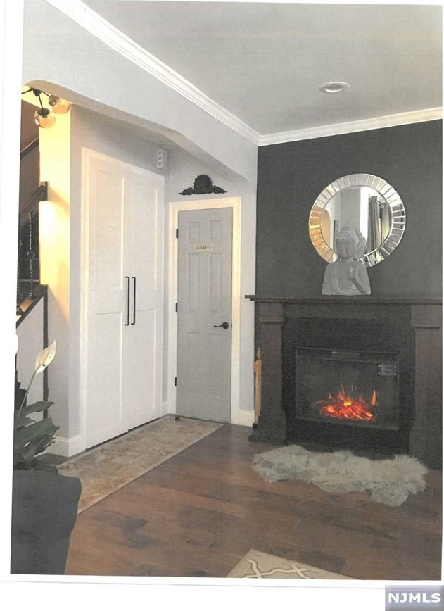 248 Clinton Ave, Bergenfield NJ 07621-3203 exterior