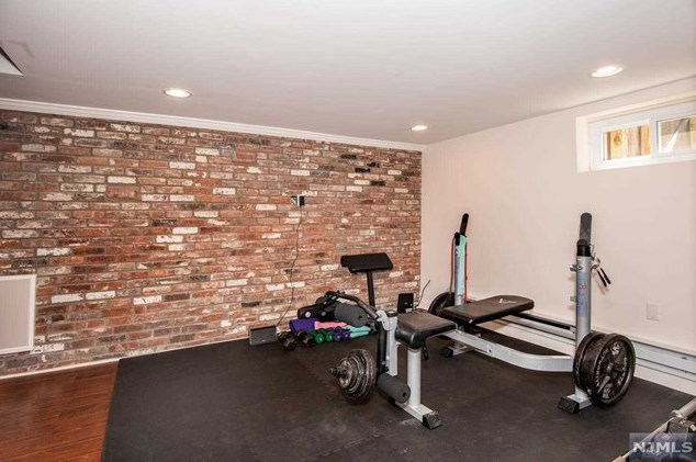217 David Hooper Pl, Westwood NJ  07675-1909 exterior