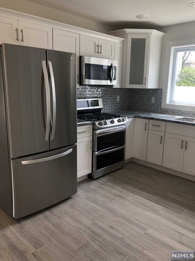 370 Chestnut Ave, South Hackensack NJ  07606-1513 exterior