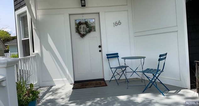 166 Sylvan St, Rutherford NJ  07070-2434 exterior
