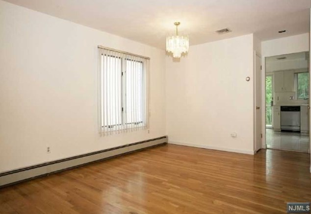 360 Lincoln Ave, West Fort Lee NJ  07024-5047 exterior