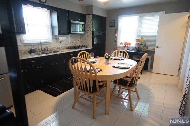 3 Lewis St, Nutley NJ  07110-3345 exterior