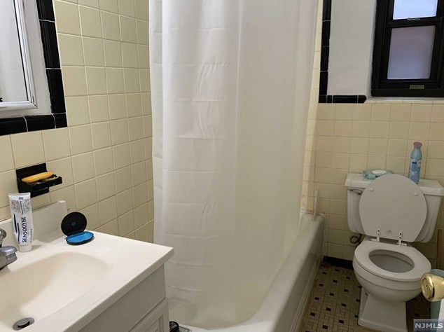 2329-2339 Hudson Ter, West Fort Lee NJ  exterior