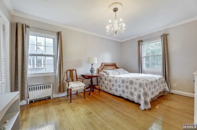 17 Wilson Ave, Rutherford NJ 07070-2732 exterior