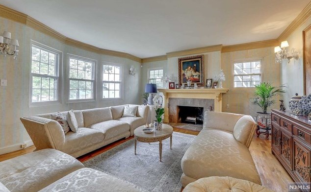 17 Wilson Ave, Rutherford NJ 07070-2732 exterior