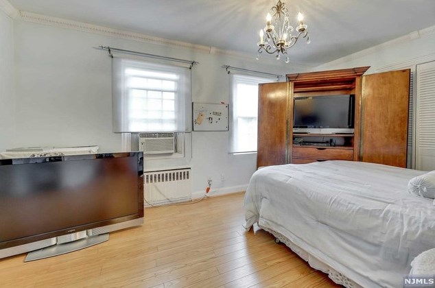 17 Wilson Ave, Rutherford NJ 07070-2732 exterior