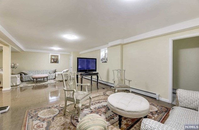 17 Wilson Ave, Rutherford NJ 07070-2732 exterior