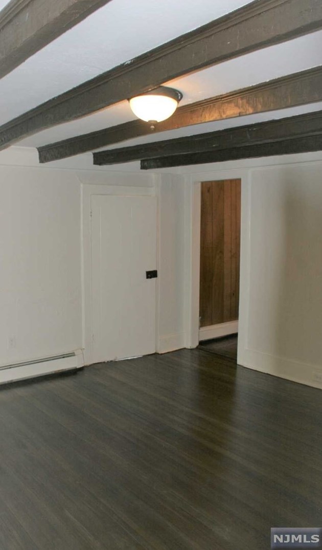 359 Sicomac Ave, Wyckoff NJ  07481-2126 exterior