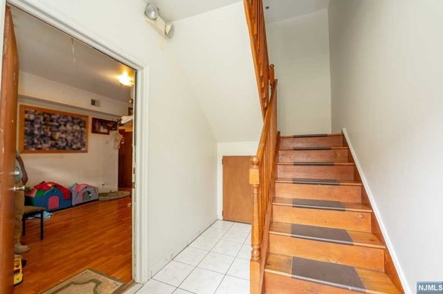 105 Cutler St, Newark NJ 07106-2532 exterior