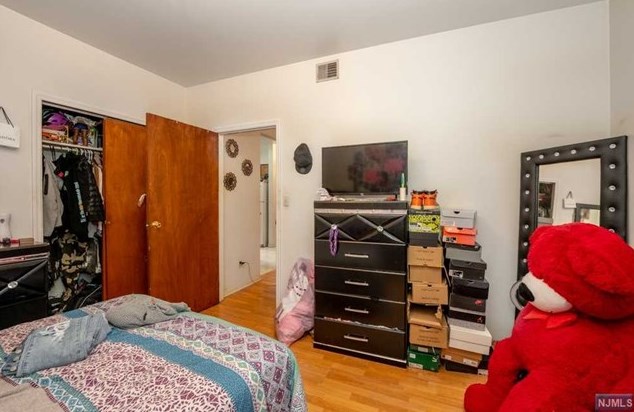 105 Cutler St, Newark NJ 07106-2532 exterior