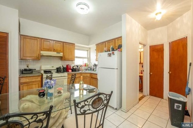 105 Cutler St, Newark NJ 07106-2532 exterior