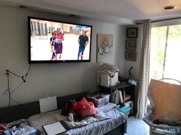 804 Harvard Pl, West Fort Lee NJ  07024-1718 exterior