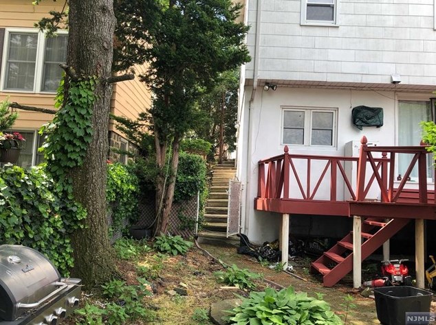 804 Harvard Pl, West Fort Lee NJ  07024-1718 exterior