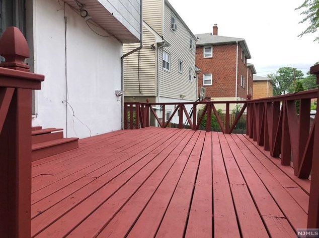 804 Harvard Pl, West Fort Lee NJ  07024-1718 exterior