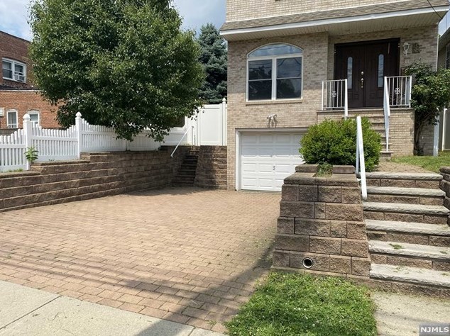 311 Page Ave, Lyndhurst NJ  07071-2623 exterior