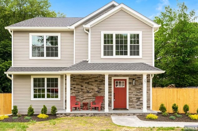 27 Sand Rd, Westwood NJ  07675-2417 exterior