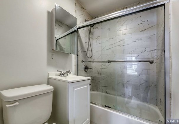 41 High St, Clifton NJ 07014-1235 exterior