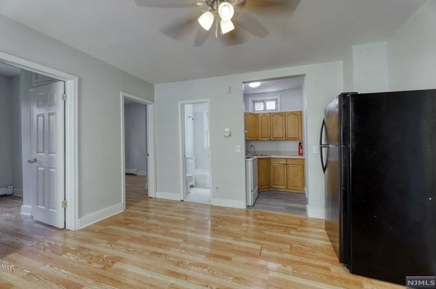 41 High St, Clifton NJ 07014-1235 exterior