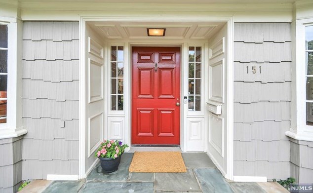 151 Valley View Ave, Ridgewood, NJ 07450