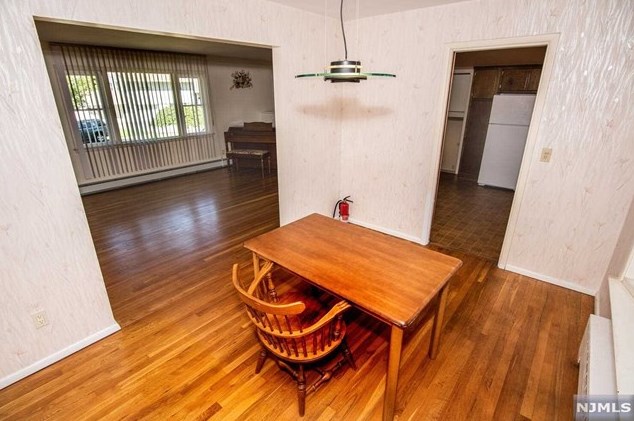 35 Winthrop Rd, Hillsdale NJ  07642-1114 exterior