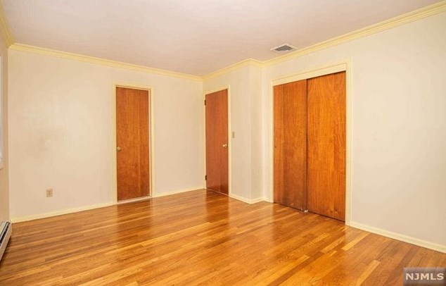 35 Winthrop Rd, Hillsdale NJ  07642-1114 exterior