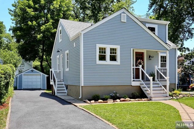 67 6th Ave, Westwood NJ  07675-2012 exterior