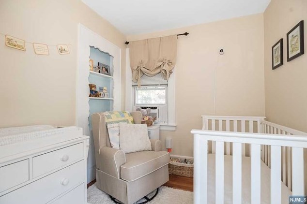 33 Garfield Pl, Rutherford NJ  07070-2455 exterior