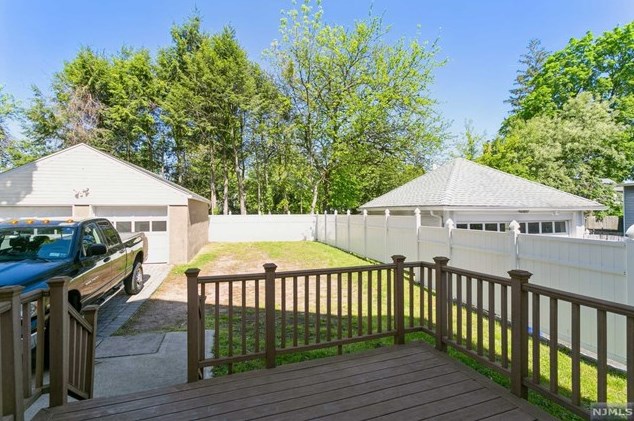 332 Closter Dock Rd #1, Closter, NJ 07624