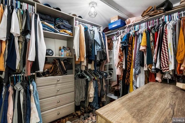 708 Tiffany Ave, Westwood NJ  07675-6306 exterior