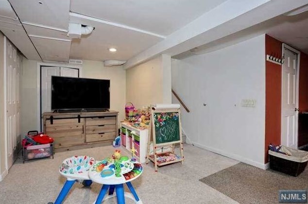 111 Berkeley Ave, Westwood NJ  07675-1804 exterior