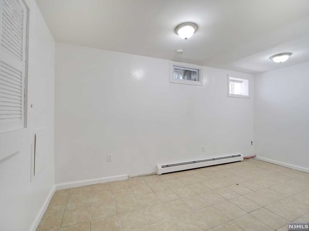 382 Columbia St, Orange NJ  07050-2601 exterior