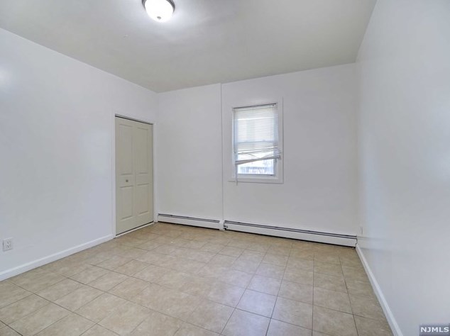 382 Columbia St, Orange NJ  07050-2601 exterior