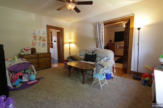 48 Pierce Ave, Midland Pk NJ 07432-1824 exterior