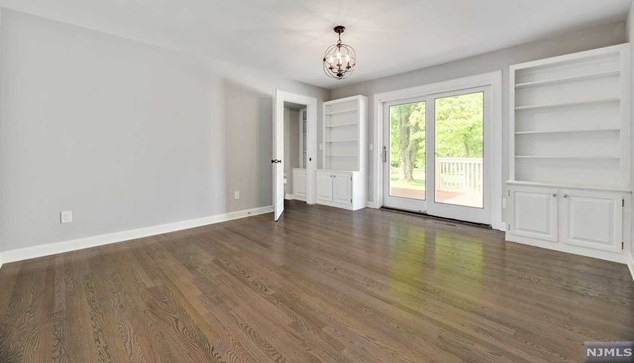 16 Greenbrook Rd, West Caldwell NJ  07006-4320 exterior
