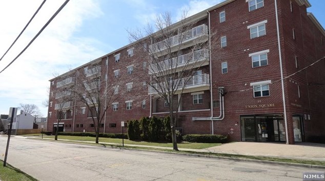 39 Union St, Hackensack NJ  07601-4153 exterior