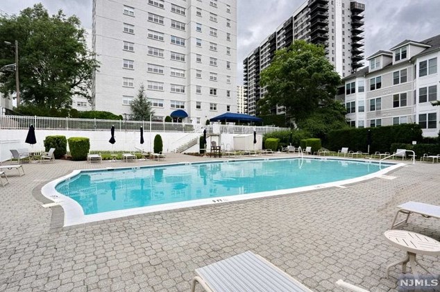 280 Prospect Ave, Hackensack NJ  07601-7715 exterior