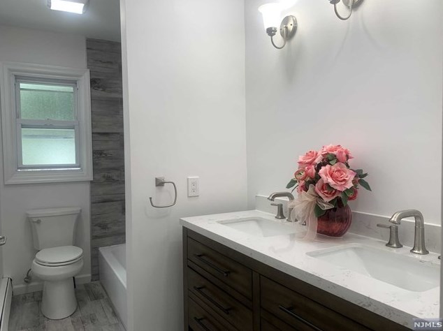 36 Knox Pl, Paramus NJ  07652-2611 exterior