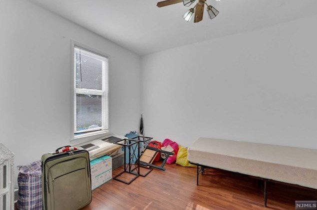 45 Broad St, Bergenfield NJ 07621-3003 exterior