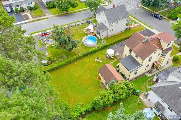 45 Broad St, Bergenfield NJ 07621-3003 exterior