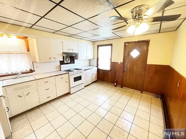 291 Jackson Ave, Rutherford NJ  07070-2637 exterior